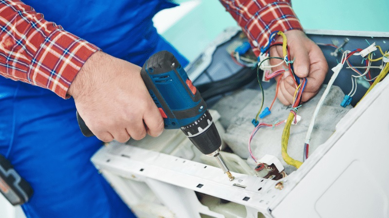 Elmadağ Dominox Dominox çamaşır makinesi kart tamiri – Su almama arızası orijinal parça ile giderildi. - Teknik servis örneği